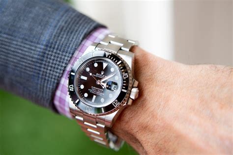 rolex submariner hands|wearing Rolex Submariner date.